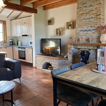 De Bedstee Villa Schoondijke Luaran gambar